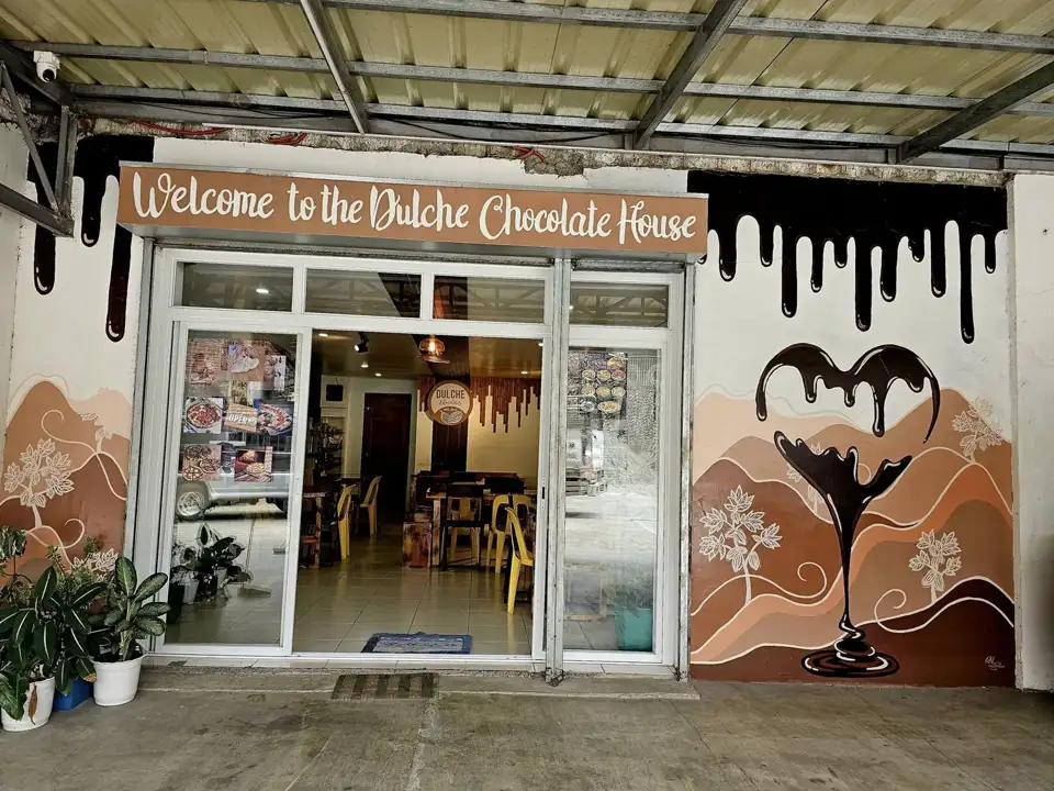The Dulche Chocolate House storefront in Irisan